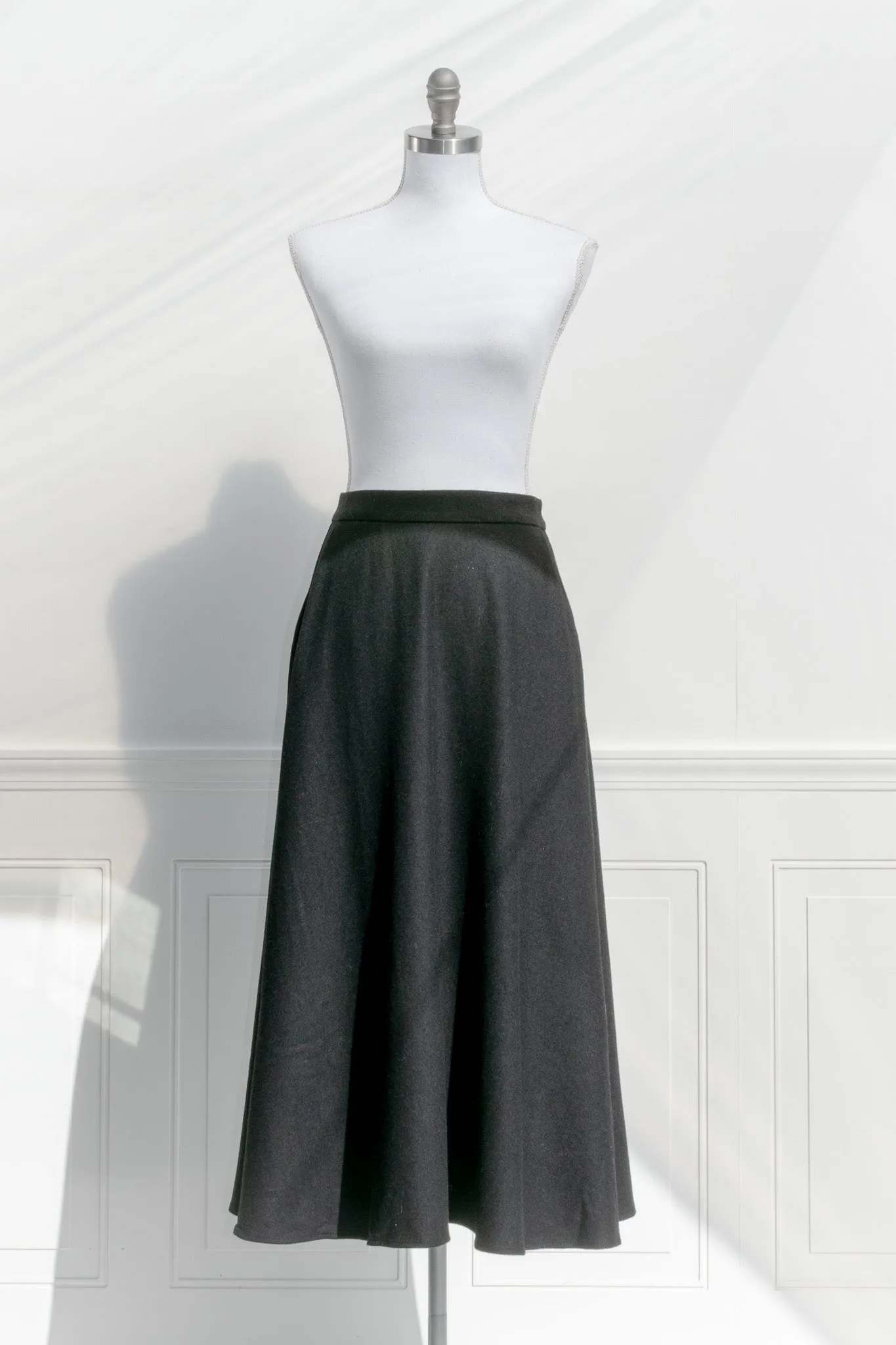 Alouette Midi Skirt - Black