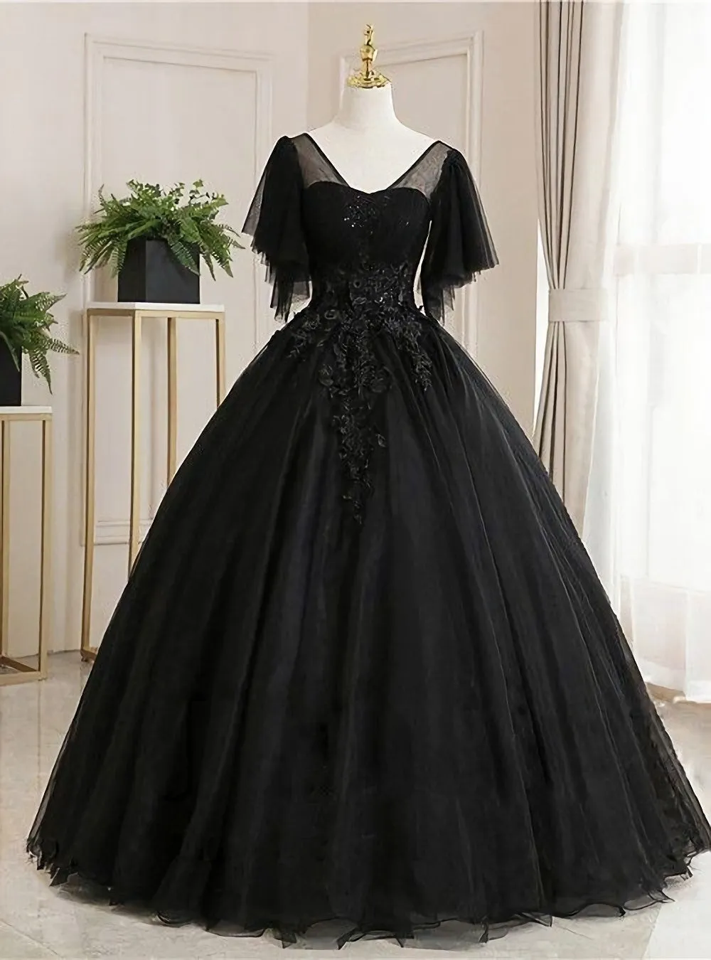 Ball Gown Luxurious Floral Quinceanera Prom Dress Scoop Neck Short Sleeve Floor Length Tulle With Pleats Embroidery