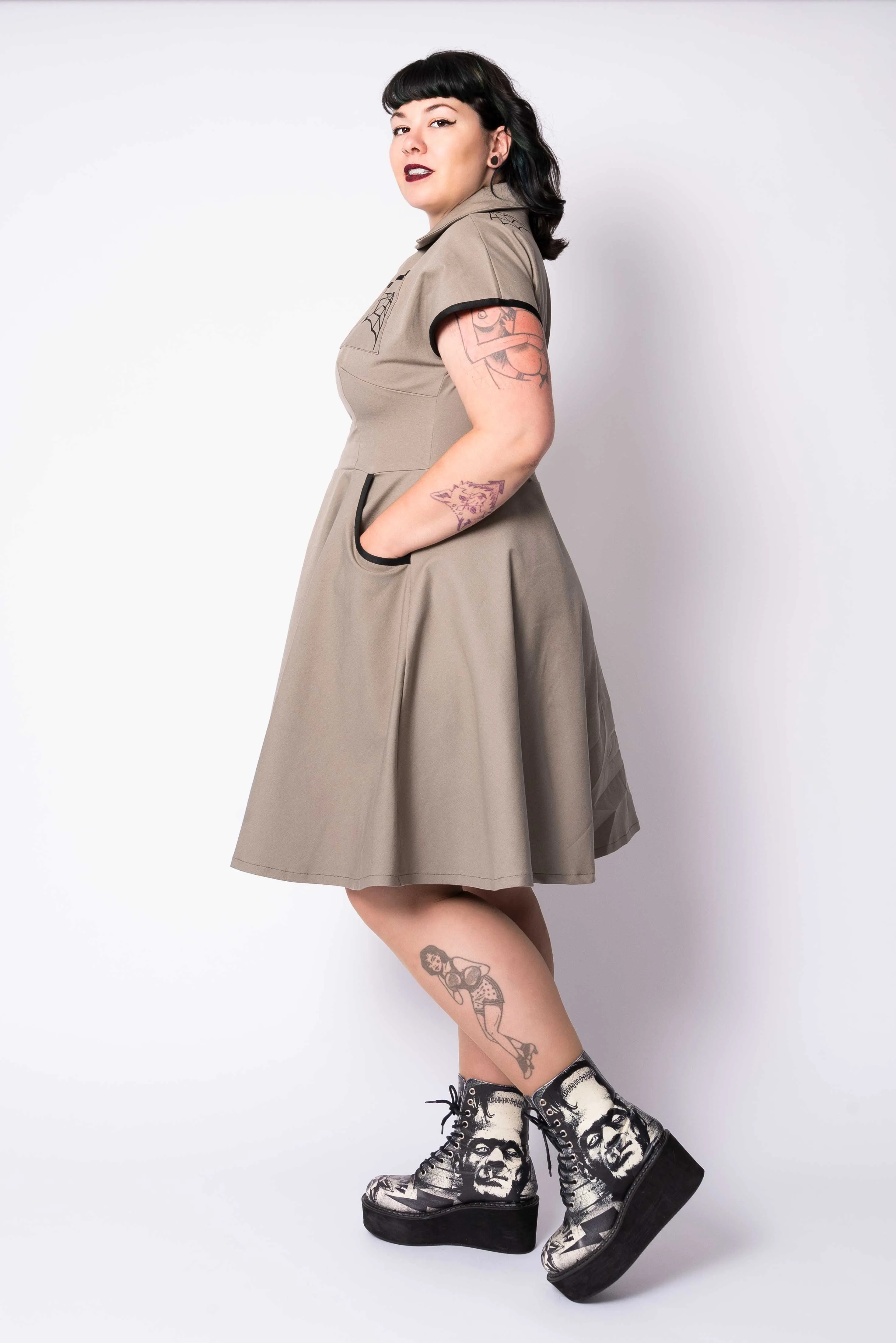 Deadbeat dress - grey with spiderwebs