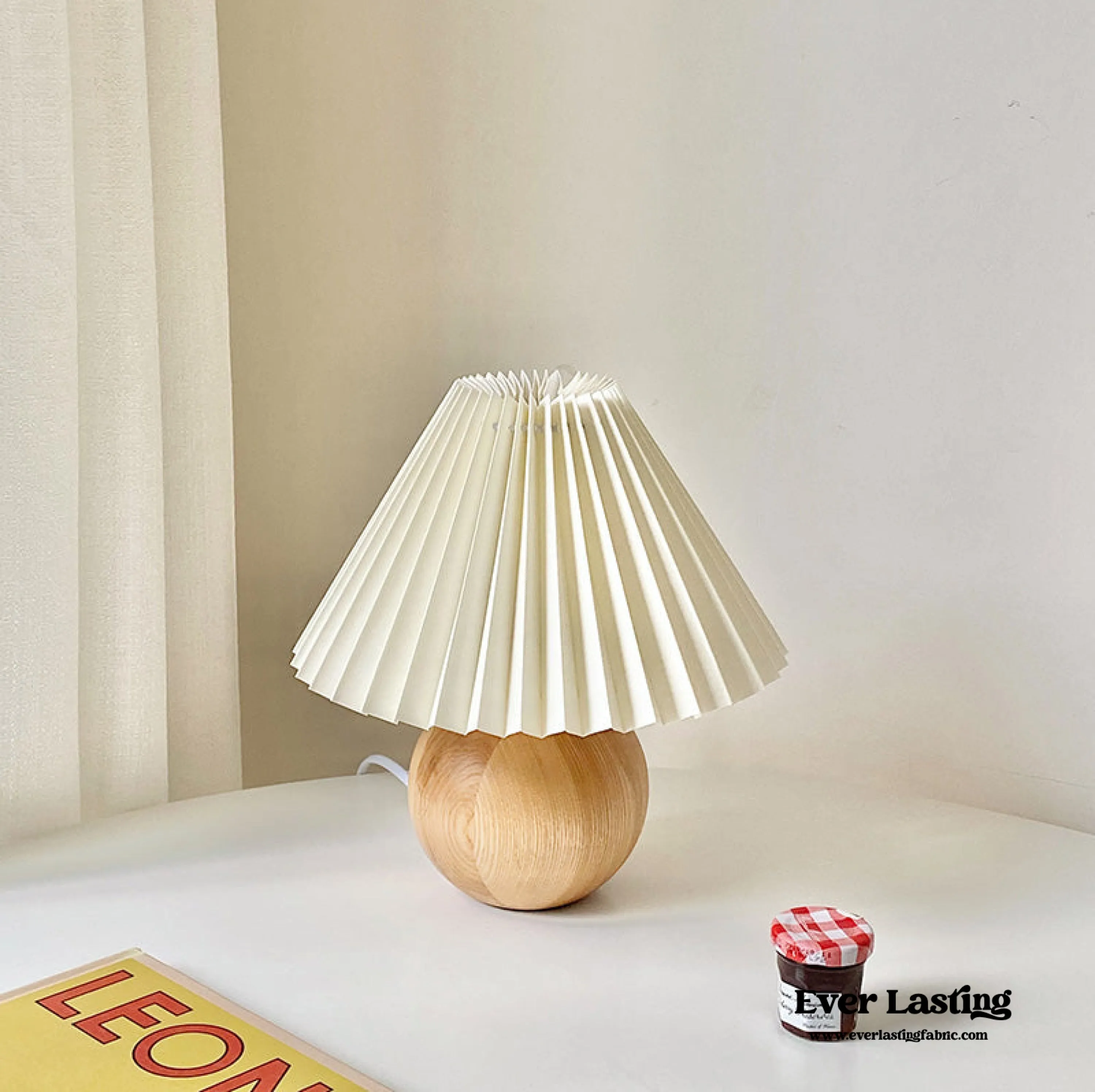 Round Pleated Wooden Lamp (3 Colors)