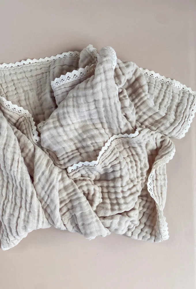 Six Ply Gauze Lace Blanket Latte