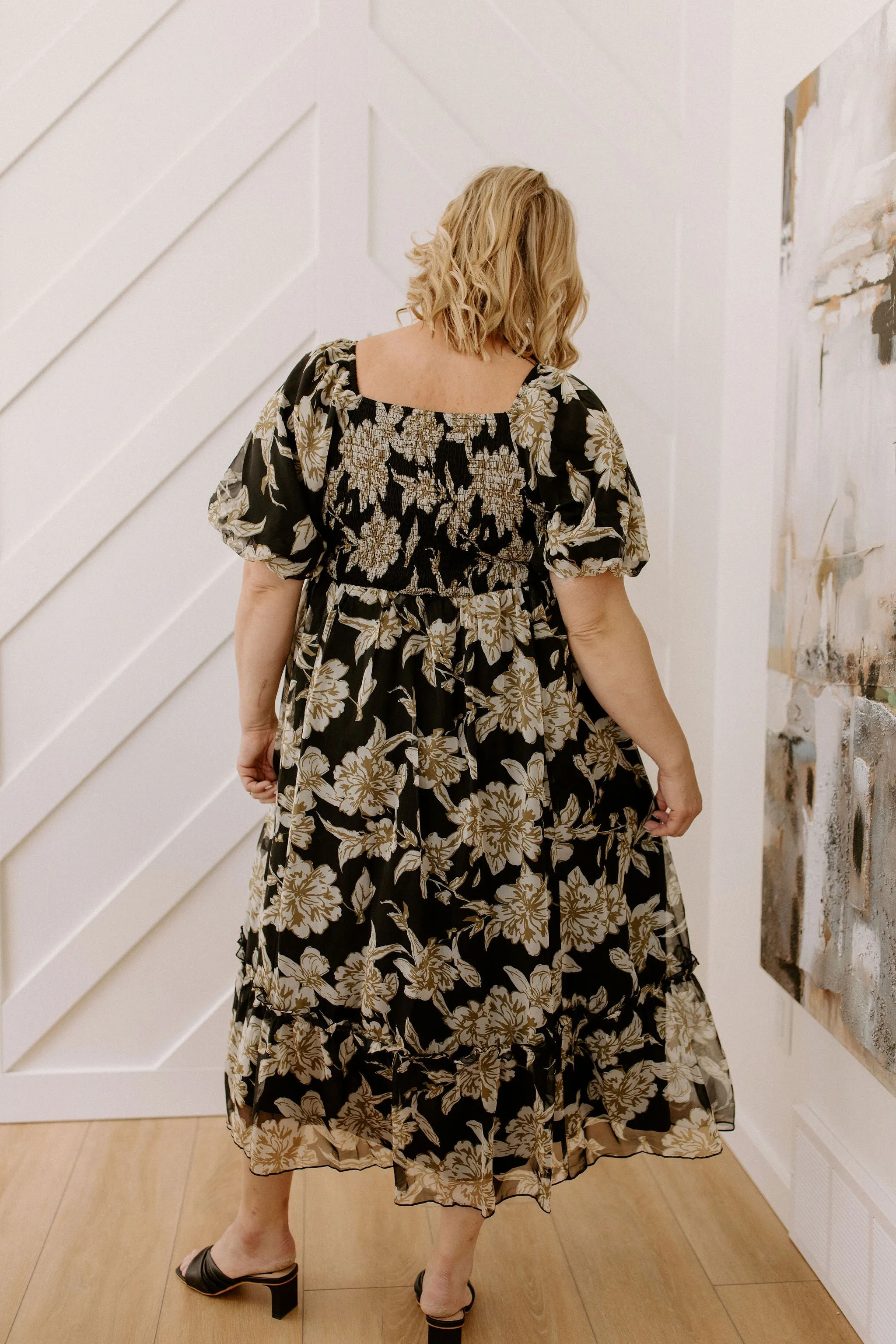 The Fiona Bubble Sleeve Floral Maxi Dress - Black - PLUS