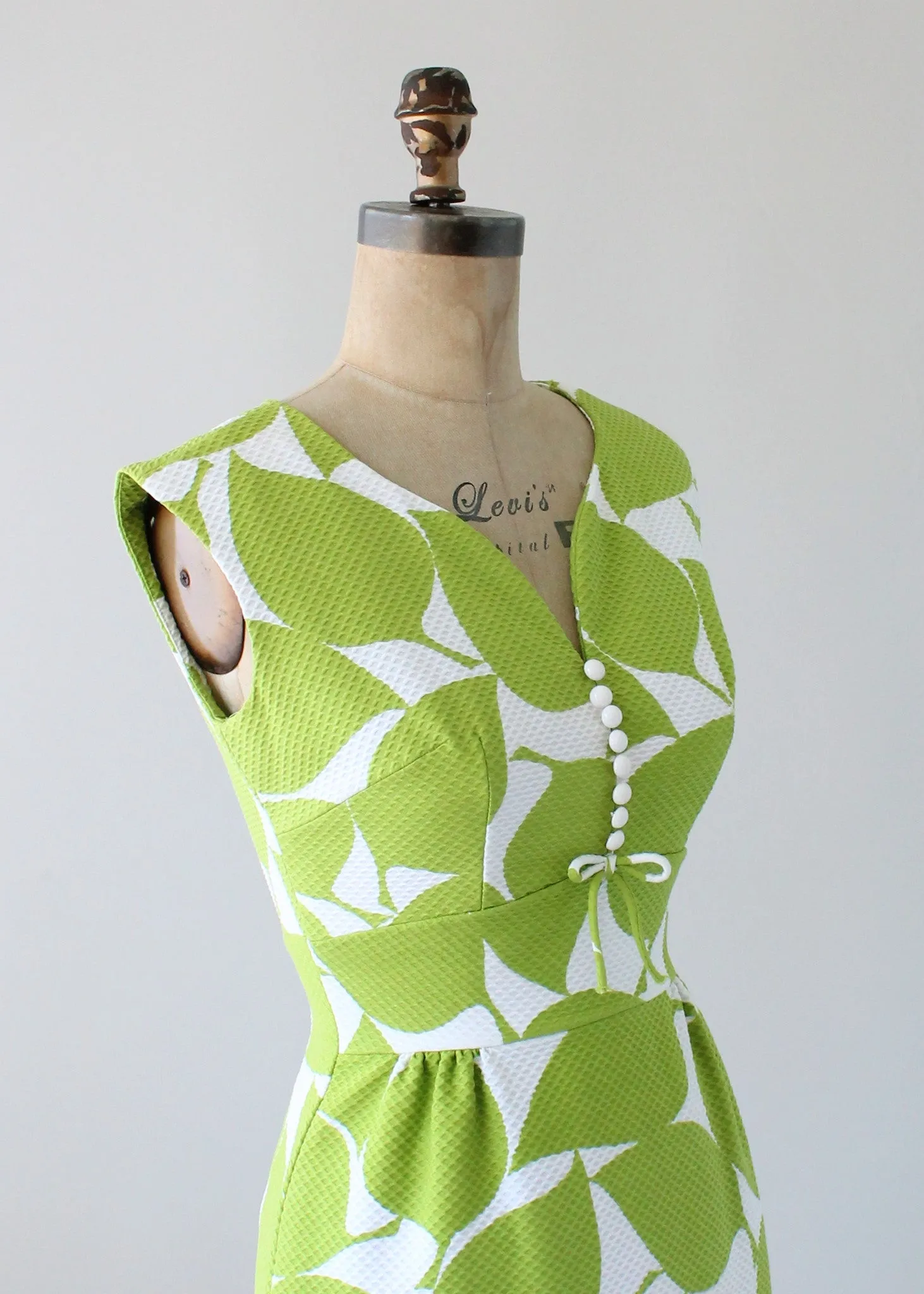 Vintage 1960s Lime Leaves Cotton Day Dress