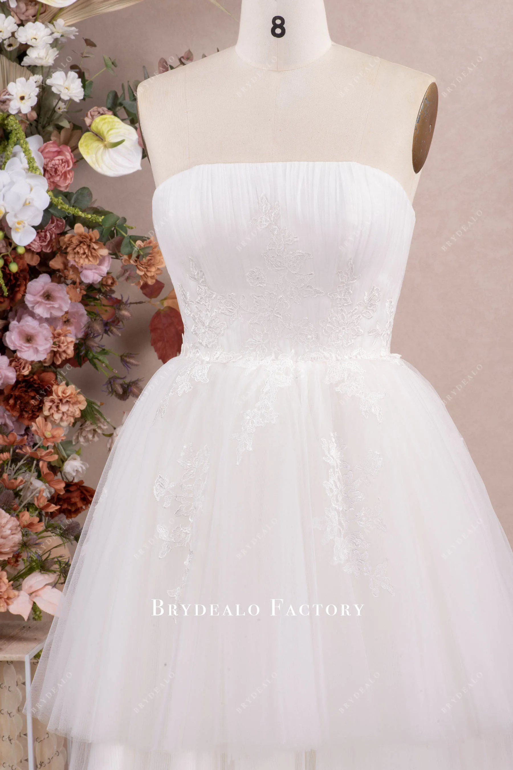 White Strapless Tulle Short City Wedding Dress