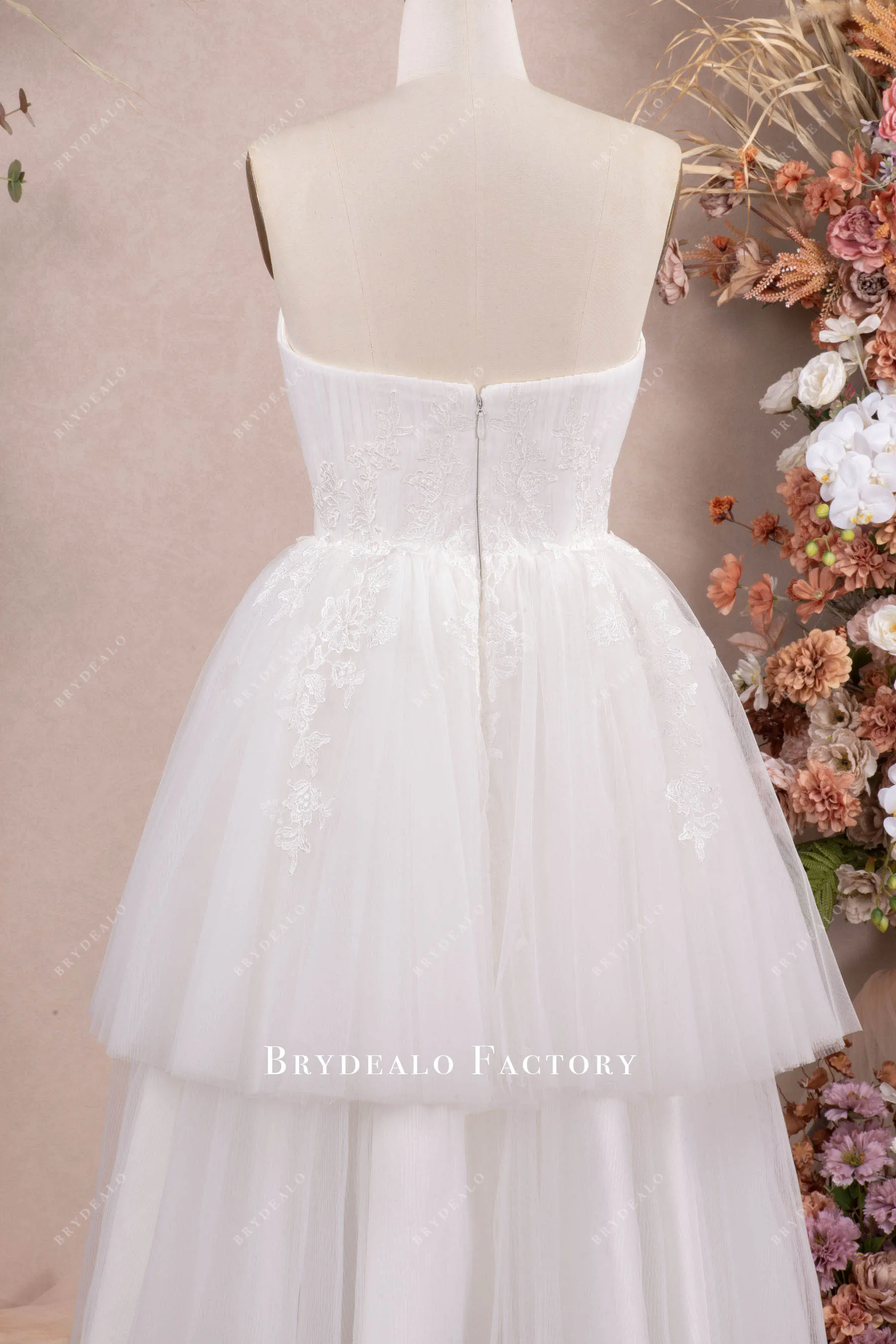 White Strapless Tulle Short City Wedding Dress